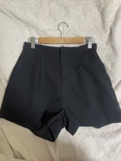 Ada. 黒 短パン ショートパンツのサムネイル