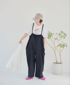 新品タグ付 tomomi×TUTIE. リネンブラウジングサロペット 黒 - メルカリ