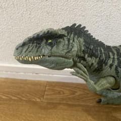ギガノトサウルスフィギュアのサムネイル