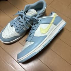 NIKE DUNK LOWのサムネイル