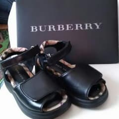 BURBERRY 子供サンダルのサムネイル