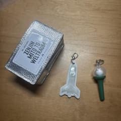ミセス　ゼンジン未到とヴェルトラム　ガジェットケース　チャーム付きのサムネイル