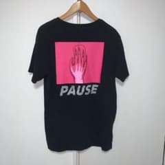 【Bershka】PAUSEプリントTシャツのサムネイル