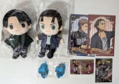 進撃の巨人 きみとふれんずぬいぐるみキーホルダー リヴァイ エレン