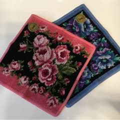 新品✨フェイラー2枚組ハンカチタオルのサムネイル