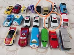 映画　アニメ　ミニカーセット Amazon.co.jp: ミニカーセット 車おもちゃ キャリアカー ミニカー8台