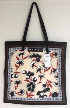 タイムセール　MARNI MARKET トートバッグ フラワー柄のサムネイル