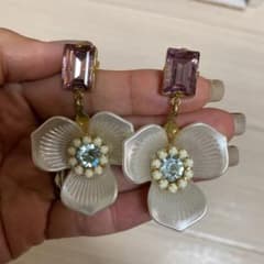 casa celeste フラワーピアス　カーサセレステのサムネイル