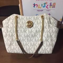 マイケルコースのサムネイル