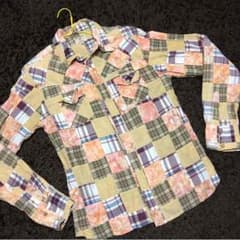個性派シャツのサムネイル