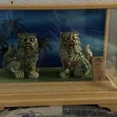 獅子の置物のサムネイル
