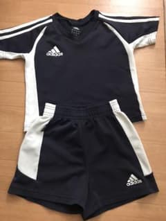 adidas アディダスのサムネイル
