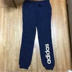 新品 アディダス スウェットのサムネイル