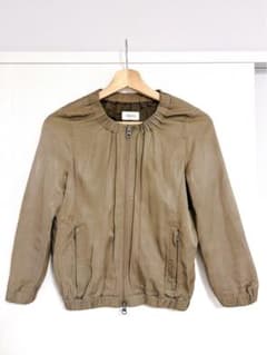【URBAN RESEARCH】ノーカラー サテン ブルゾン 羽織りのサムネイル