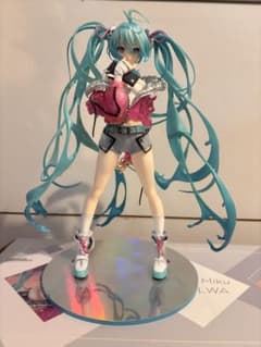 Hatsune Miku with SOLWA 1/7スケール フィギュア