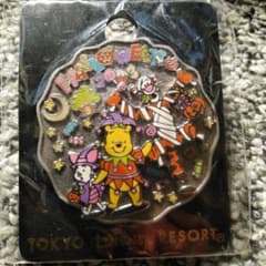 レア!？ ハロウィン プーさんのピンバッチのサムネイル