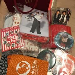 「15日まで出品」KinKi Kidsグッズセット 詰め合わせのサムネイル