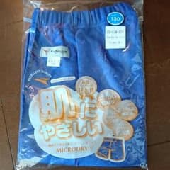 新品レッドスワロー 半パン１３０のサムネイル