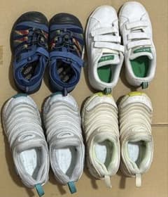 キッズシューズ 4足セット まとめ売りのサムネイル