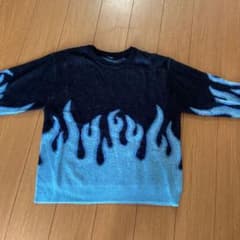 ニット セーターのサムネイル