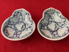 ◉セール！新品　有田焼　波佐見焼　そうた窯　豆皿2枚小皿　花弁紋　瓢箪 染付