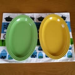 ルクルーゼ オーバル 30cmのサムネイル