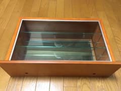 ガラスショーケースのサムネイル