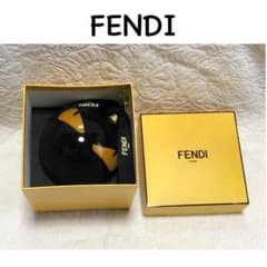 非売品　FENDI クリスマスオーナメント　フェンディ　箱あり 非売品 FENDI クリスマスオーナメント フェンディ 箱あり オバケ 猫