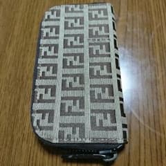 フェンディ キーケースのサムネイル