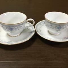 ノリタケのカップ&ソーサーのサムネイル