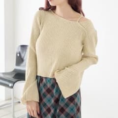【新品・未使用】kastane リブアシンメトリー長袖ニット ベージュのサムネイル