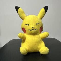 ピカチュウ ぬいぐるみのサムネイル