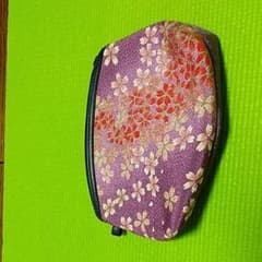 ポーチのサムネイル