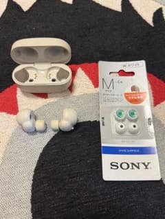 SONY WF-1000XM4プラチナシルバー（本体＋スペアチップ付） - メルカリ