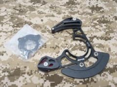 チェーンガイド　BBマウントシングルディスク CG-04のサムネイル