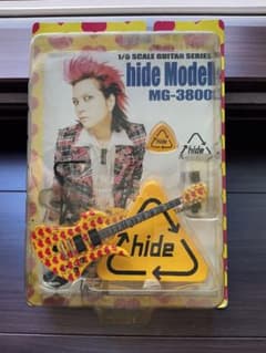 FERNANDES フィギュア hideモデル イエローハートギター 1/6 - メルカリ