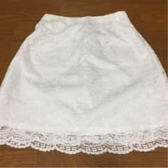 【新品】MERCURYDUO レーススカートのサムネイル