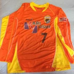 沖縄かりゆしフットボールクラブのTシャツのサムネイル