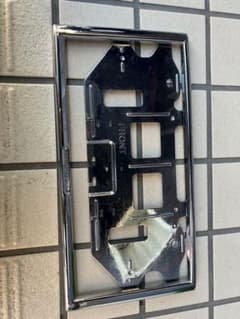 ホンダ　純正ナンバーフレーム 前面用のサムネイル