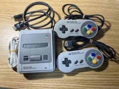 スーパーファミコンミニ　本体　美品　コントローラー2つ　動作確認済み　すぐ遊べるのサムネイル