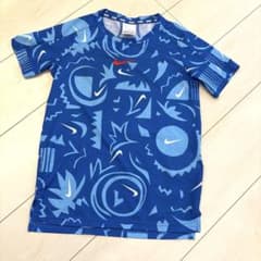 NIKE ナイキ トレーニングシャツ Tシャツ　Sサイズのサムネイル