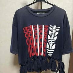 アディダス リメイクTシャツのサムネイル