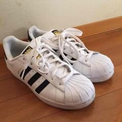 アディダス スーパースターのサムネイル
