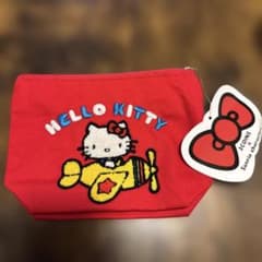 スリーコインズ　ハローキティポーチのサムネイル