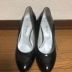 【美品】銀座かねまつ　ブラック　エナメル　ハイヒール　24.5cmのサムネイル