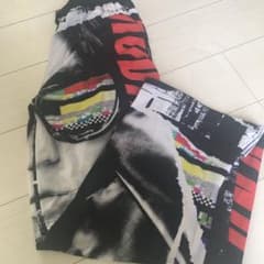 倖田來未 ワイドパンツのサムネイル