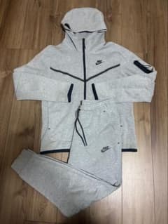 ナイキテックフリース セットアップ 上下 Mサイズ 国内正規品 - メルカリ
