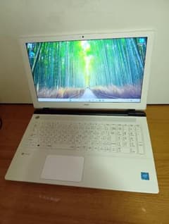 ノートPC SSD 256GB メモリ8GB Windows 11 25H2のサムネイル