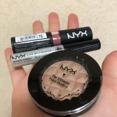 NYX シャドー リップ グリッターセットのサムネイル