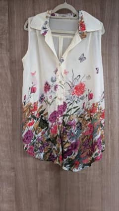 GRL グレイル 花柄ノースリーブシャツブラウス 金ボタン シフォンブラウスのサムネイル